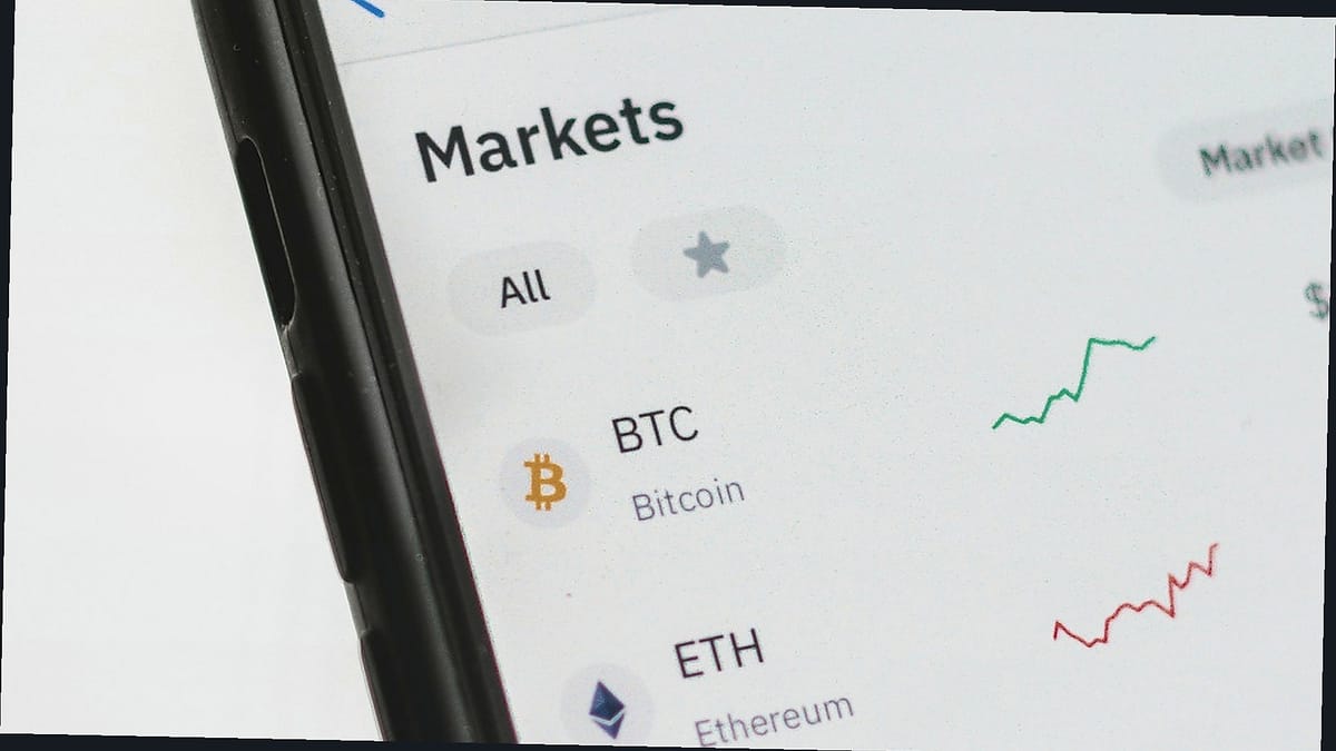 加拿大政府通过 C-25 法案禁止加密货币政治捐赠