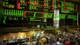 新钱包累积 6,400 ETH，价值 1308 万美元