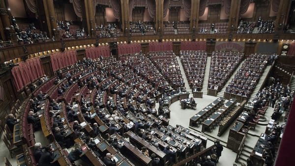 美联储杰斐逊预计在高度不确定性下经济增长 2%