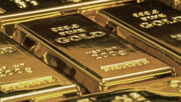 比特币的表现优于黄金和白银，自 2011 年以来上涨了 230 万%