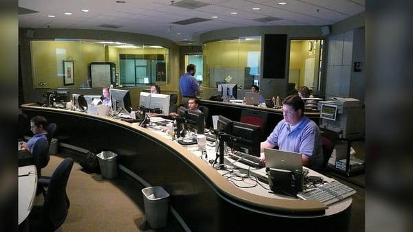 传言嘉信理财将在鹰派宏观数据中推出 BTC/ETH 现货交易